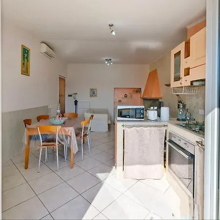 公寓 Terza Fila Mare 3 Minuti A Piedi Aria Condizionata By Wehostyou 圣贝内代托-德尔特龙托