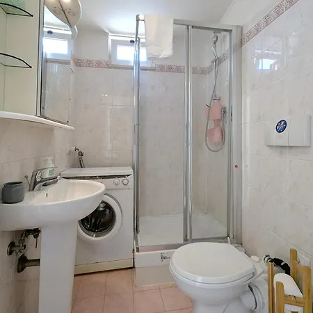 Terza Fila Mare 3 Minuti A Piedi Aria Condizionata By Wehostyou