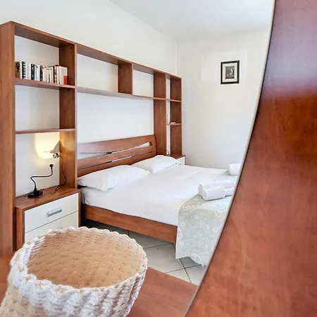 Appartement Terza Fila Mare 3 Minuti A Piedi Aria Condizionata By Wehostyou